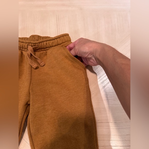 Cat & Jack Boys’ Pull-On Fleece Sweatpants – Dark Mustard Yellow | Size 5T - Picture 10 of 13